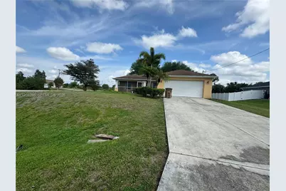 507 Peerless Cir #-, Lehigh Acres, FL 33974 - Photo 3