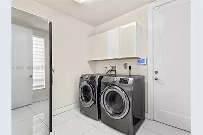 6420 NW 105th Pl, Doral, FL 33178 - Photo 31