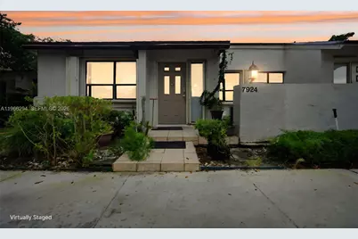 7924 NW 10th St, Plantation, FL 33322 - Photo 1