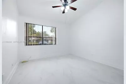 7924 NW 10th St, Plantation, FL 33322 - Photo 25