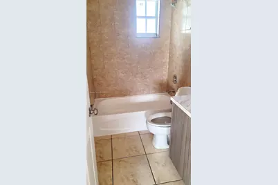 3252 NW 94 St #0, Miami, FL 33147 - Photo 9