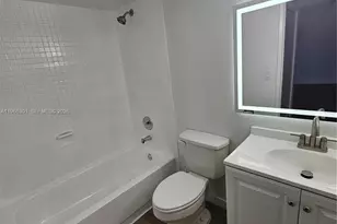 10255 NW 9th St Cir, Miami, FL 33172 - Photo 19