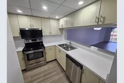10255 NW 9th St Cir #503-7, Miami, FL 33172 - Photo 1