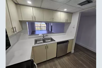 10255 NW 9th St Cir #503-7, Miami, FL 33172 - Photo 5