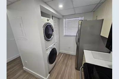 10255 NW 9th St Cir #503-7, Miami, FL 33172 - Photo 3