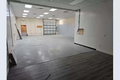 10322 NW 55th St, Sunrise, FL 33351 - Photo 13