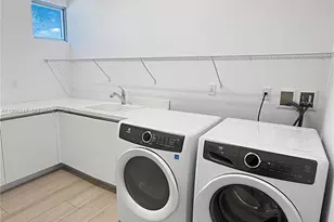 16582 S Botaniko Dr S, Weston, FL 33326 - Photo 31