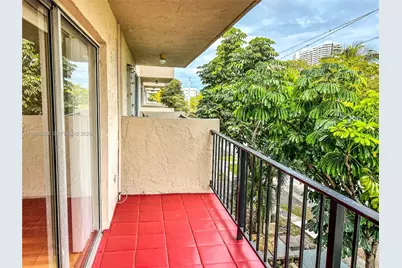 3860 NE 170th St #311, North Miami Beach, FL 33160 - Photo 11