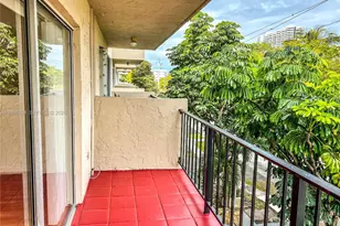 3860 NE 170th St, North Miami Beach, FL 33160 - Photo 11