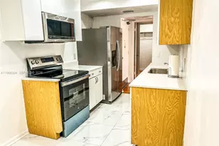 3860 NE 170th St, North Miami Beach, FL 33160 - Photo 5