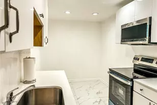 3860 NE 170th St, North Miami Beach, FL 33160 - Photo 3