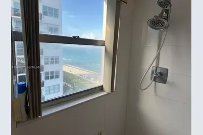 6039 Collins Ave #1517, Miami Beach, FL 33140 - Photo 21