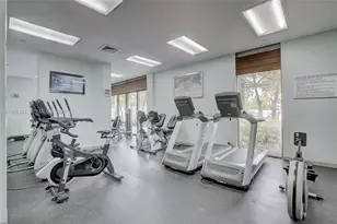 3600 Yacht Club Dr, Aventura, FL 33180 - Photo 67