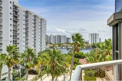 3600 Yacht Club Dr #703, Aventura, FL 33180 - Photo 47