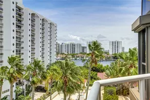 3600 Yacht Club Dr, Aventura, FL 33180 - Photo 47
