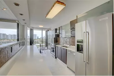 3600 Yacht Club Dr #703, Aventura, FL 33180 - Photo 15