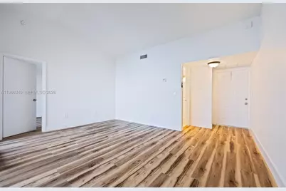 889 Hamilton Dr #889H, Homestead, FL 33034 - Photo 5