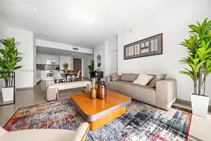 88 SW 7th St, Miami, FL 33130 - Photo 3