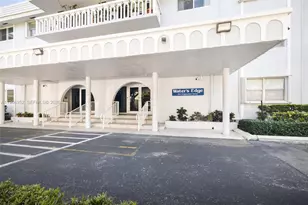 100 Edgewater Dr, Coral Gables, FL 33133 - Photo 15