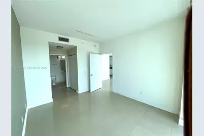 60 SW 13th St #2101, Miami, FL 33130 - Photo 11