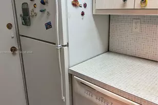 2899 Collins Ave, Miami Beach, FL 33140 - Photo 31