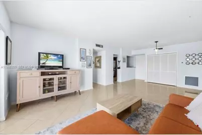 3850 Washington St #910, Hollywood, FL 33021 - Photo 5