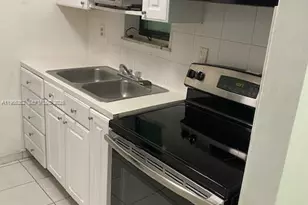 1530 SW 2nd St, Miami, FL 33125 - Photo 9