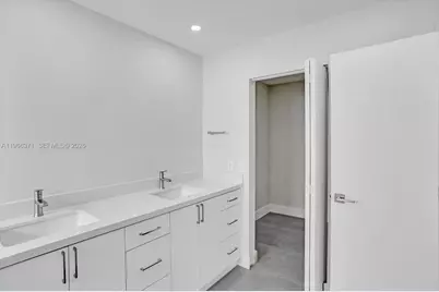 12020 SW 93rd St, Miami, FL 33186 - Photo 23