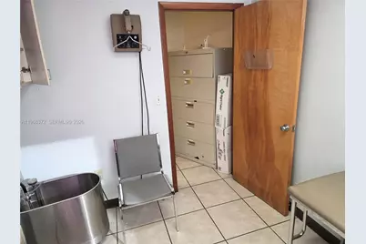 8080 W Flagler St, Miami, FL 33144 - Photo 43