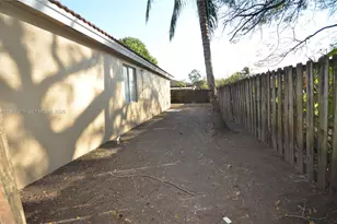 1616 SW 2nd St, Homestead, FL 33030 - Photo 25