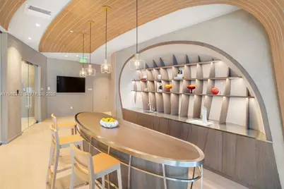 1000 Brickell Plz #4605, Miami, FL 33131 - Photo 27