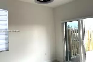 2582 SE 29th St, Homestead, FL 33035 - Photo 5