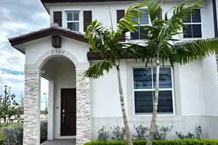 2582 SE 29th St, Homestead, FL 33035 - Photo 1