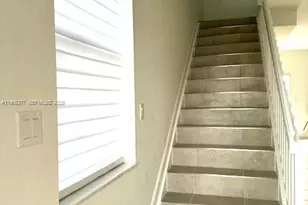 2582 SE 29th St, Homestead, FL 33035 - Photo 3