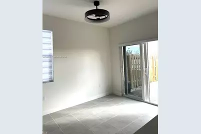 2582 SE 29th St, Homestead, FL 33035 - Photo 7