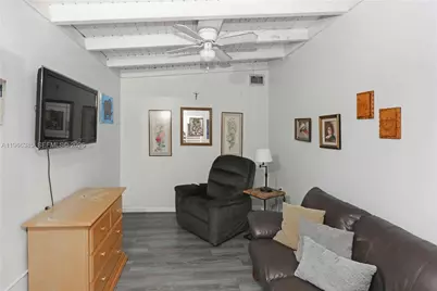 1221 SW 74th Ct, Miami, FL 33144 - Photo 19