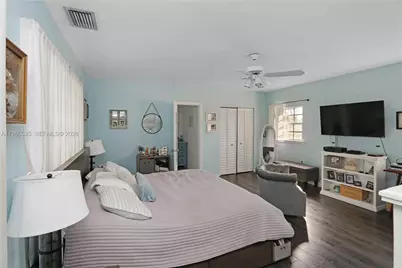 1221 SW 74th Ct, Miami, FL 33144 - Photo 13