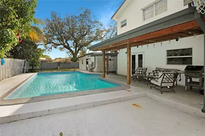 1221 SW 74th Ct, Miami, FL 33144 - Photo 31