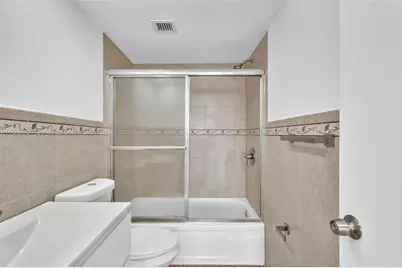 2801 NE 183rd St #1703W, Aventura, FL 33160 - Photo 27