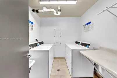 2801 NE 183rd St #1703W, Aventura, FL 33160 - Photo 35