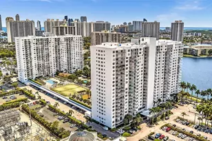 2801 NE 183rd St, Aventura, FL 33160 - Photo 45