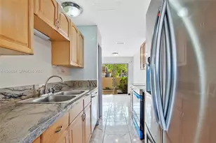 833 NW 82nd Ave, Plantation, FL 33324 - Photo 5