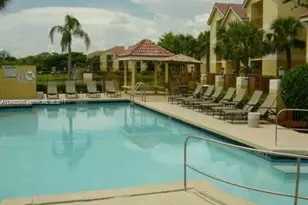 7610 Westwood Dr, Tamarac, FL 33321 - Photo 7