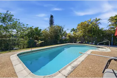 11420 NW 32nd Pl, Sunrise, FL 33323 - Photo 43