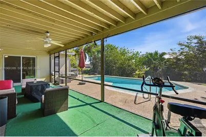 11420 NW 32nd Pl, Sunrise, FL 33323 - Photo 35