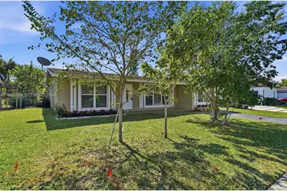 11420 NW 32nd Pl, Sunrise, FL 33323 - Photo 3
