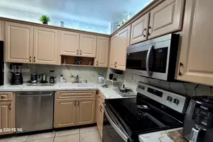 4001 Hillcrest Dr, Hollywood, FL 33021 - Photo 11