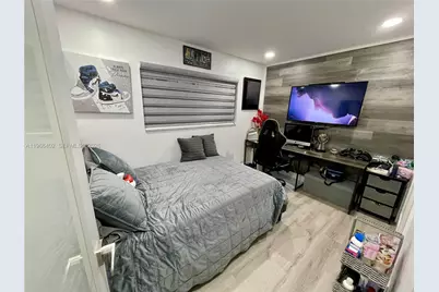 8635 NW 8th St #311, Miami, FL 33126 - Photo 11