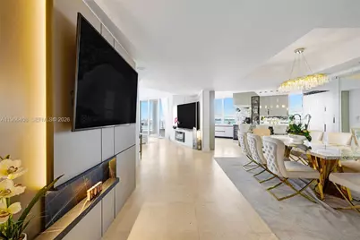 848 Brickell Key Dr #1601, Miami, FL 33131 - Photo 9
