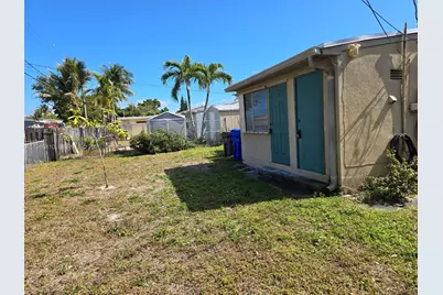 2651 Fletcher Ct, Hollywood, FL 33020 - Photo 5